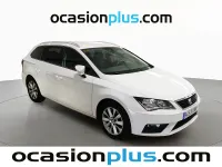 Usado Seat Leon ST Style 131 CV (96 kW) 2019 Blanco Familiar
