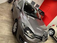 Usado Renault Mégane Business 95 CV (69 kW) 2014 Gris / plata Berlina