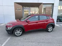 Usado Hyundai Kona 120 CV (88 kW) 2022 Granate SUV
