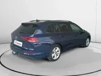 Usado VW Golf VIII Life 110 CV (80 kW) 2021 Azul Familiar