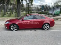Usado Opel Insignia Sport 130 CV (95 kW) 2010 Granate Berlina