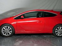 Usado Opel Astra GTC Sportive 140 CV (102 kW) 2017 Rojo Utilitario
