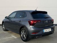 Usado VW Polo R-line 110 CV (80 kW) 2023 Gris Berlina
