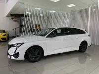 Begagnad Peugeot 308 SW Active 130 HK (95 kW) 2023 Vit Kombi