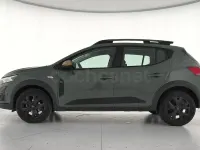 Usado Dacia Sandero Extreme 101 CV (74 kW) 2025 Verde Berlina