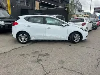 Usado Kia Ceed 100 CV (73 kW) 2014 Blanco Utilitario