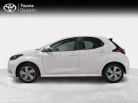 Usado Toyota Yaris Hybrid Active 116 CV (85 kW) 2025 Blanco Berlina