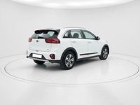 Usado Kia Niro 141 CV (103 kW) 2021 Blanco SUV