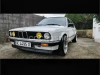 Usado BMW 316 90 CV (66 kW) 1985 Blanco Berlina