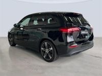Usado Mercedes B220 190 CV (139 kW) 2024 Negro noche Monovolumen
