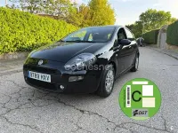 Usado Fiat Punto Easy 69 CV (50 kW) 2014 Negro Utilitario