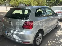 Usado VW Polo Advance 90 CV (66 kW) 2016 Gris / plata Berlina