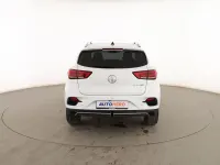 Usado MG ZS Luxury 114 kW (156 CV) 2022 Blanco SUV