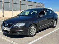 Usado VW Passat Advance 150 CV (110 kW) 2006 Negro Berlina