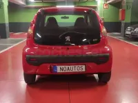 Usado Peugeot 107 Urban Move 68 CV (50 kW) 2007 Rojo Utilitario
