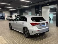 Usado Mercedes A180 136 CV (100 kW) 2025 Gris