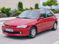Usado Peugeot 306 71 CV (52 kW) 2001 Granate Berlina