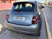 Usado Fiat 500e Red 86 kW (117 CV) 2023 Gris Utilitario