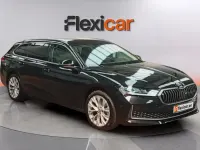 Usado Skoda Superb Selection 150 CV (110 kW) 2024 Negro Familiar