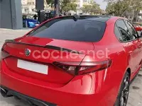 Usado Alfa Romeo Giulia Veloce 280 CV (205 kW) 2017 Rojo Berlina