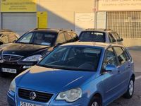 Usado VW Polo Advance 75 CV (55 kW) 2005 Azul Utilitario