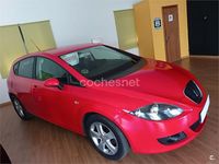 Usado Seat Leon Reference 105 CV (77 kW) 2008 Rojo Utilitario