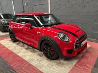 Usado Mini John Cooper Works 231 CV (169 kW) 2018 Rojo Utilitario