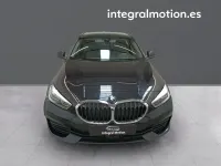 Usado BMW 118 149 CV (109 kW) 2021 Negro Utilitario