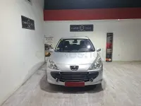 Usado Peugeot 307 110 CV (80 kW) 2007 Gris / plata Berlina