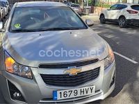 Usado Chevrolet Cruze LT 130 CV (95 kW) 2015 Gris / plata Berlina