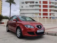 Usado Seat Altea Reference 105 CV (77 kW) 2006 Burdeos Monovolumen