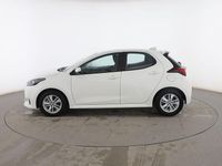 Usado Toyota Yaris Hybrid Active 116 CV (85 kW) 2022 Blanco Berlina