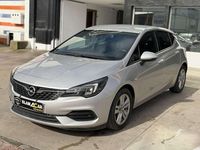 Usado Opel Astra Design & Tech 122 HP (89 kW) 2021 Prateado Citadino