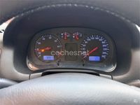 Usado VW Golf IV Conceptline 100 CV (73 kW) 2001 Azul Familiar