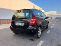Usado Mercedes A180 Classic 109 CV (80 kW) 2008 Negro Berlina