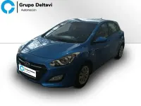 Usado Hyundai i30 101 CV (74 kW) 2016 Azul Berlina