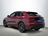 Usado Audi Q8 Black Edition 234 CV (172 kW) 2020 Rojo SUV