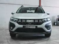 Usado Dacia Sandero Expression 91 CV (66 kW) 2024 Gris / plata Berlina