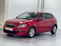 Usado Peugeot 308 Active 100 CV (73 kW) 2016 Rojo Utilitario