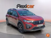 Usado Dacia Jogger Extreme 110 CV (80 kW) 2022 Rojo Monovolumen