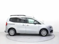 Usado Mercedes T180 116 CV (85 kW) 2024 Gris / plata Monovolumen