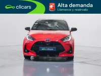 Usado Toyota Yaris Plus 75 CV (55 kW) 2021 Rojo Utilitario