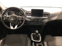 Usado Kia Ceed 120 CV (88 kW) 2019 Azul Utilitario