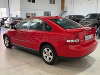 Usado Volvo S40 Momentum 109 CV (80 kW) 2006 Rojo Berlina