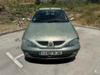 Usado Renault Mégane Authentique 110 CV (80 kW) 2001 Gris / plata Berlina