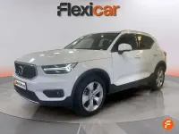 Käytetty Volvo XC40 Momentum 150 HP (110 kW) 2020 Valkoinen Katumaasturi
