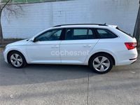 Usado Skoda Superb Ambition 120 HP (88 kW) 2017 Branco Carrinha