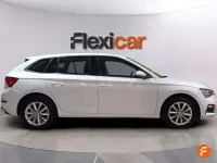 Usado Skoda Scala Style 116 CV (85 kW) 2020 Blanco Utilitario