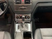 Usado Mercedes C220 Avantgarde 170 CV (125 kW) 2011 Azul Familiar