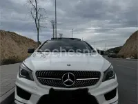 Usado Mercedes CLA200 AMG line 136 CV (100 kW) 2014 Blanco Berlina